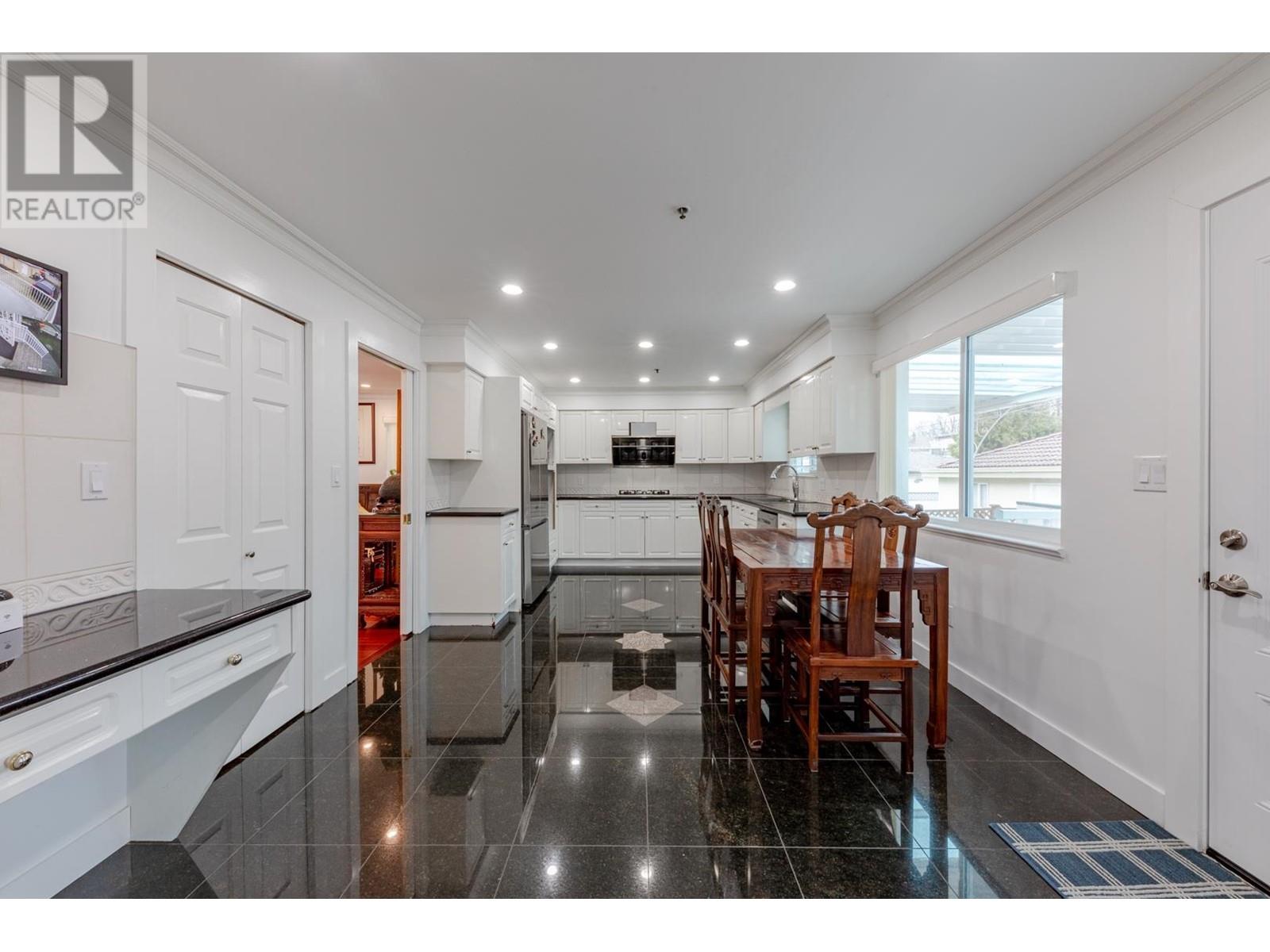2169 E 48th Avenue, Vancouver, British Columbia  V5P 1R7 - Photo 21 - R2858591