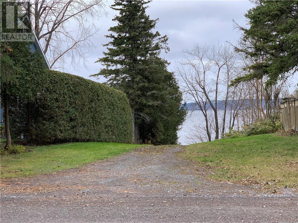 889 Lalonde Road, L'orignal, Ontario  K0B 1K0 - Photo 27 - 1381191