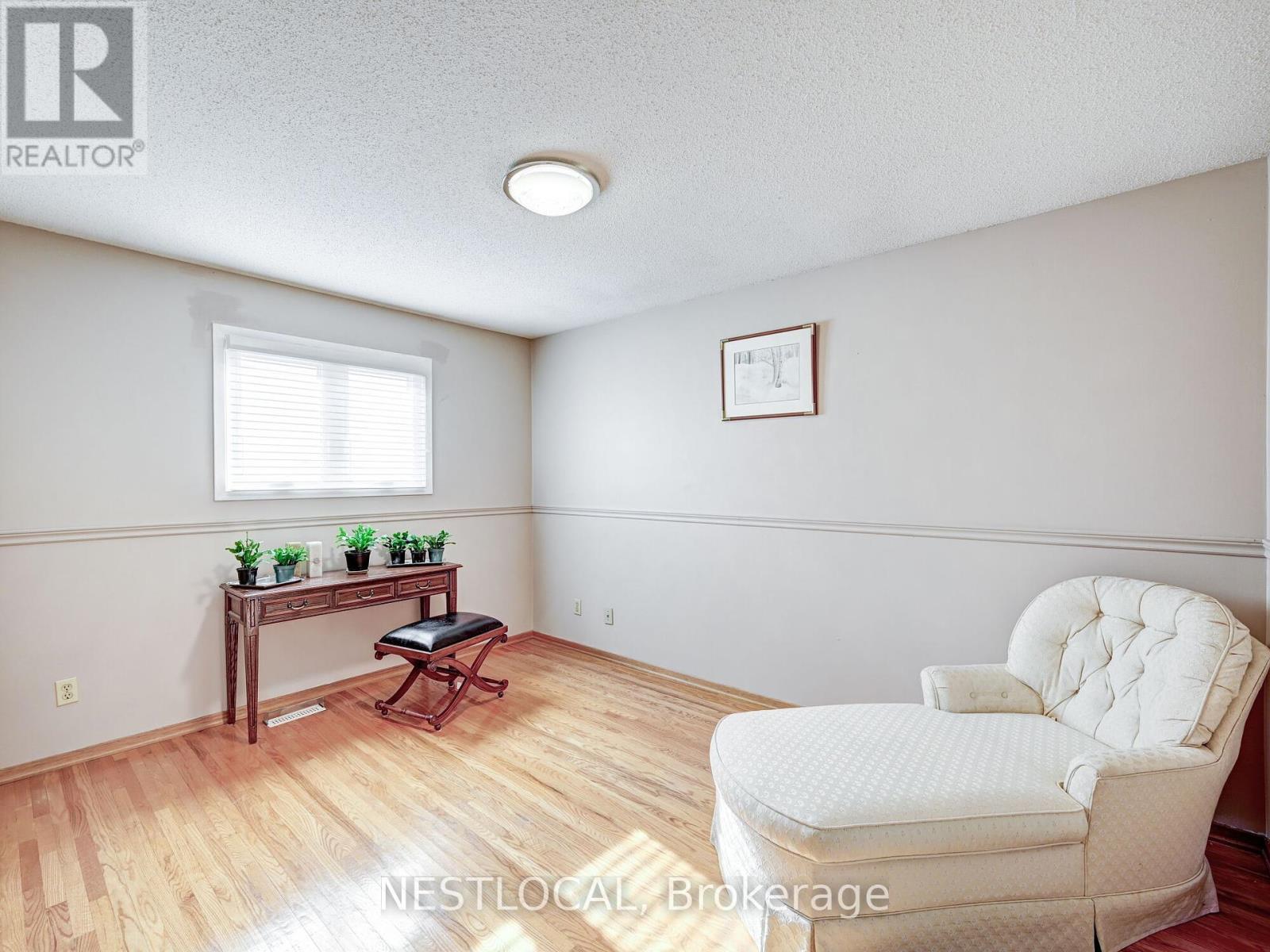 For Sale in Mississauga - 2577 Palisander Avenue, Mississauga, Ontario  L5B 2L1 - Photo 21 - W8137262