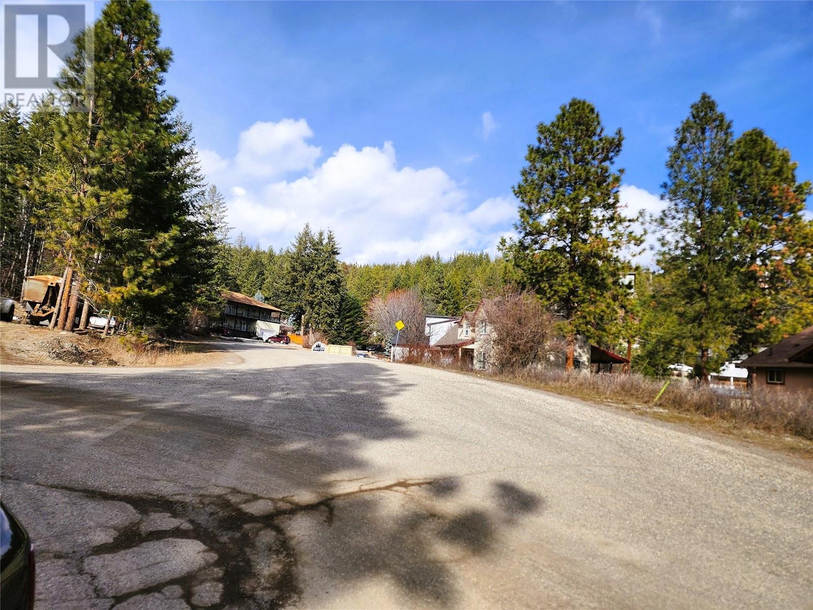 10742 Pinecrest Road, Vernon, British Columbia  V1T 7Z3 - Photo 5 - 10306791