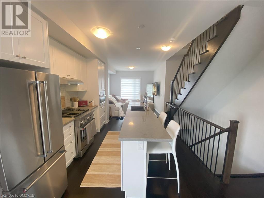 348 Wheat Boom Drive Unit# 8, Oakville, Ontario  L6H 3V6 - Photo 3 - 40552830