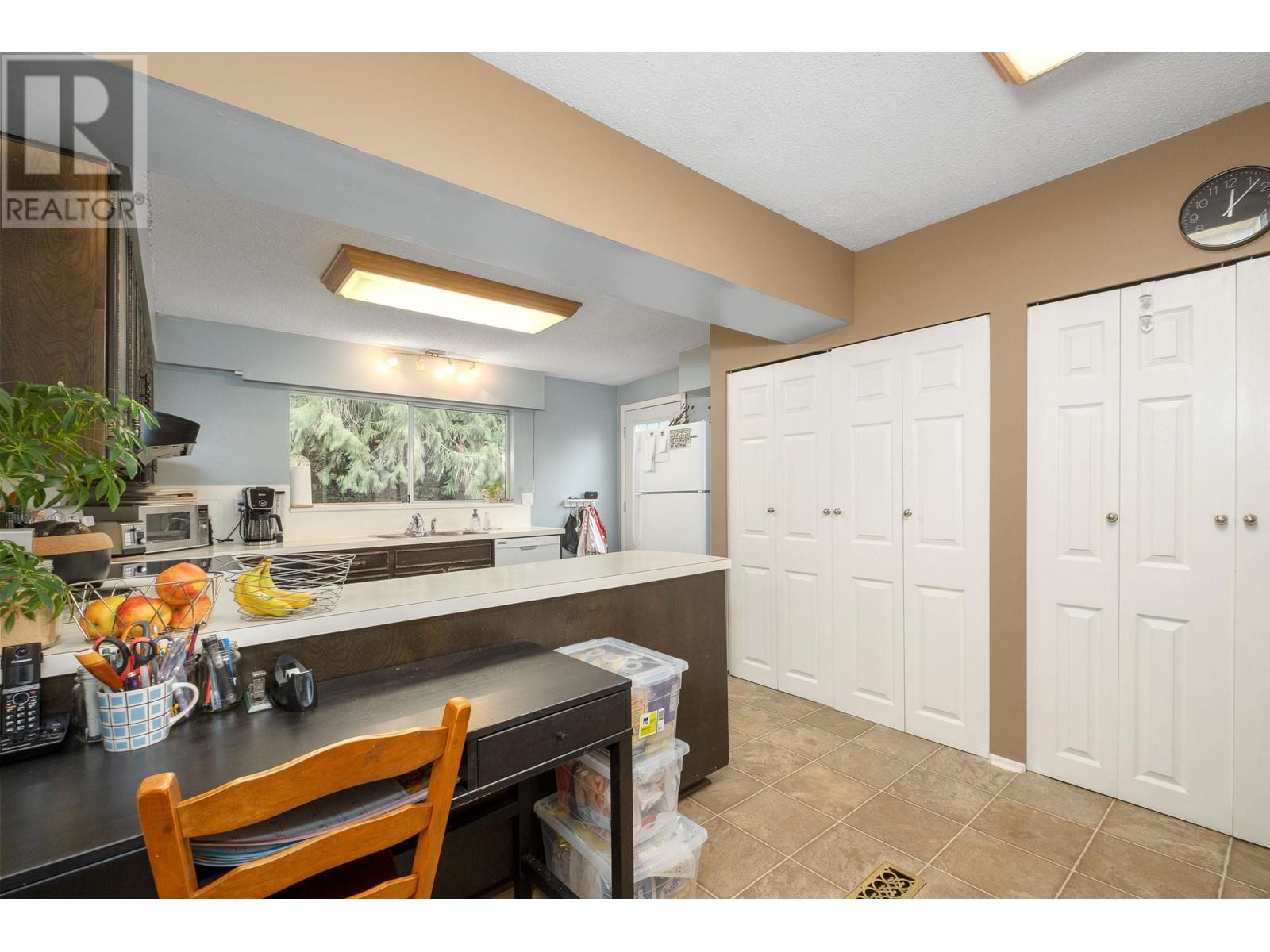 3558 Greentree Lane, North Vancouver, British Columbia  V7R 4C4 - Photo 17 - R2858860