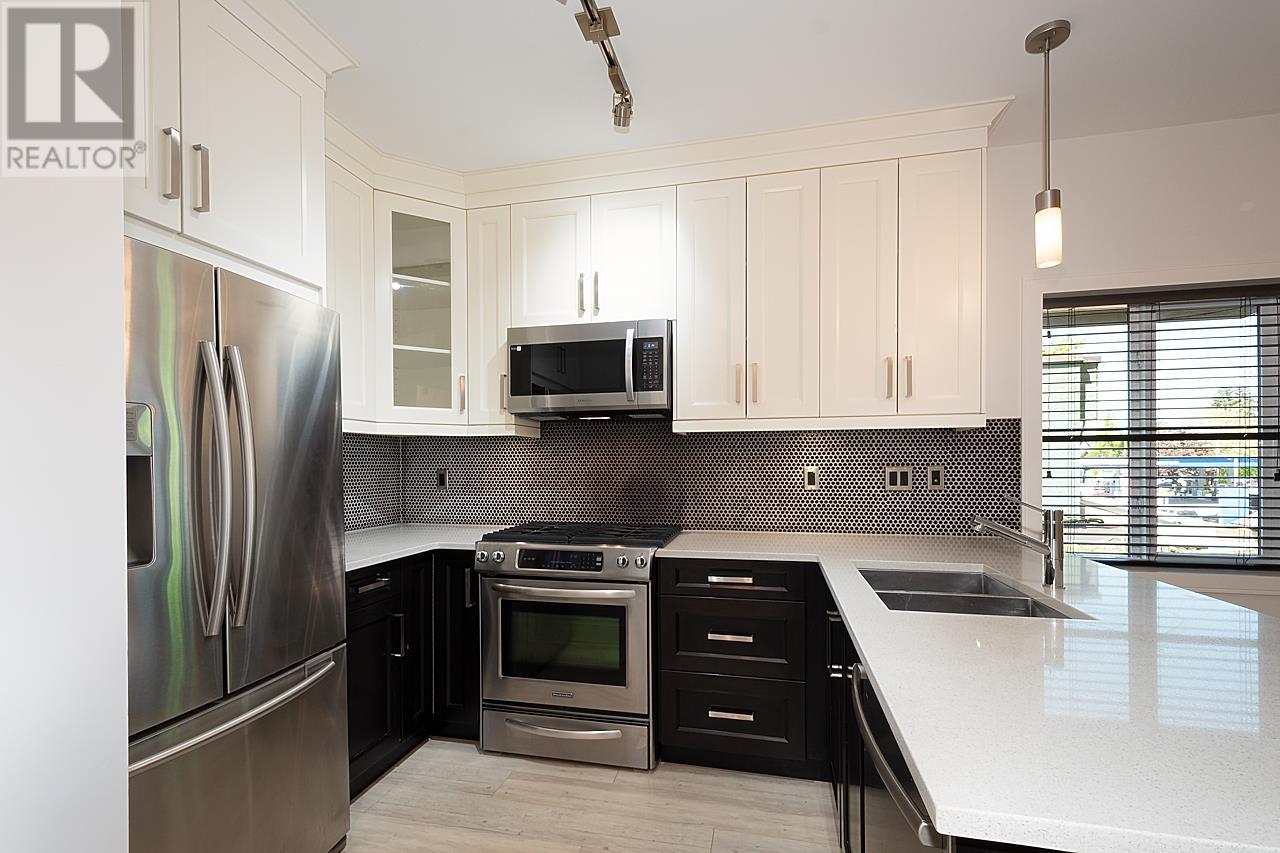 4548 Hastings Street, Burnaby, British Columbia  V5C 2K4 - Photo 3 - R2858859
