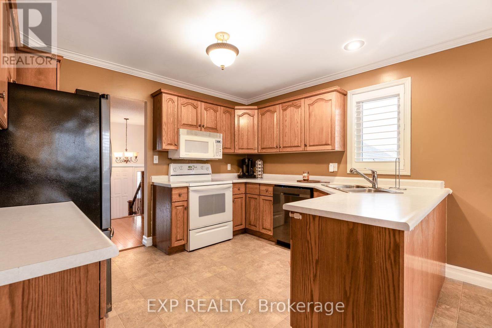 46 Grapeview Dr, St. Catharines, Ontario  L2R 6P9 - Photo 13 - X8134968