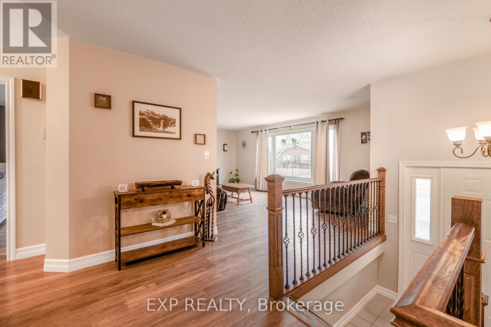46 Grapeview Dr, St. Catharines, Ontario  L2R 6P9 - Photo 8 - X8134968