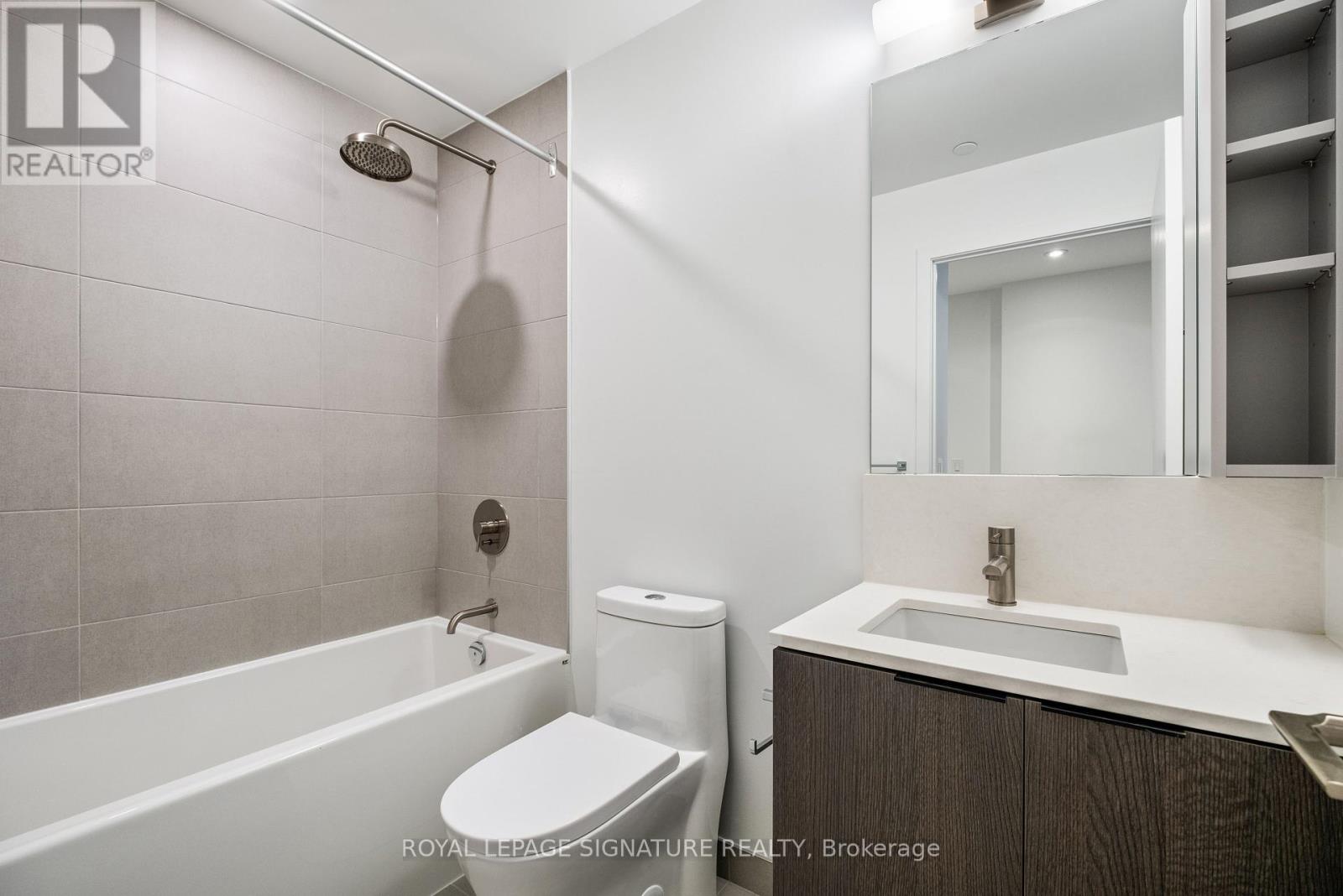 55 Mercer Street, Toronto, 2 Bedrooms Bedrooms, ,2 BathroomsBathrooms,Single Family,For Sale,Mercer,C8137500