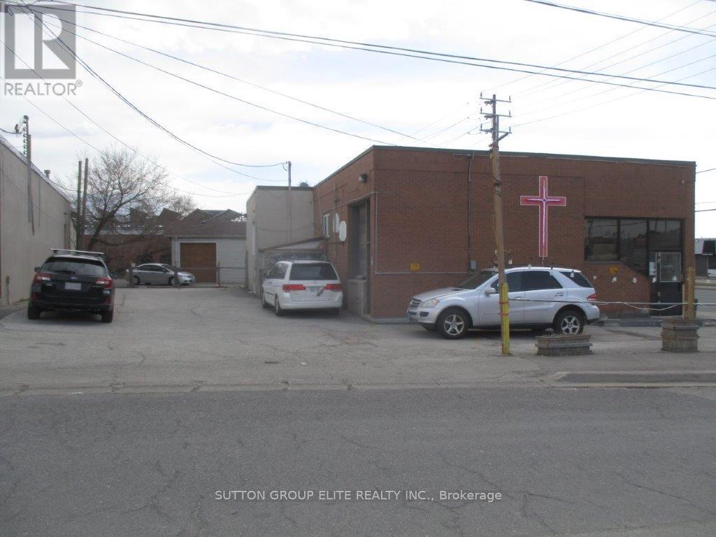 1876 Wilson Ave, Toronto, Ontario  M9M 1A5 - Photo 3 - W8137822