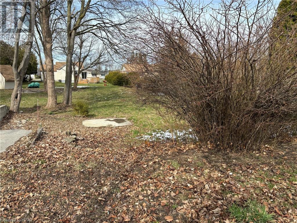 111 Napier Street, Goderich, Ontario  N7A 1W4 - Photo 2 - 40553010