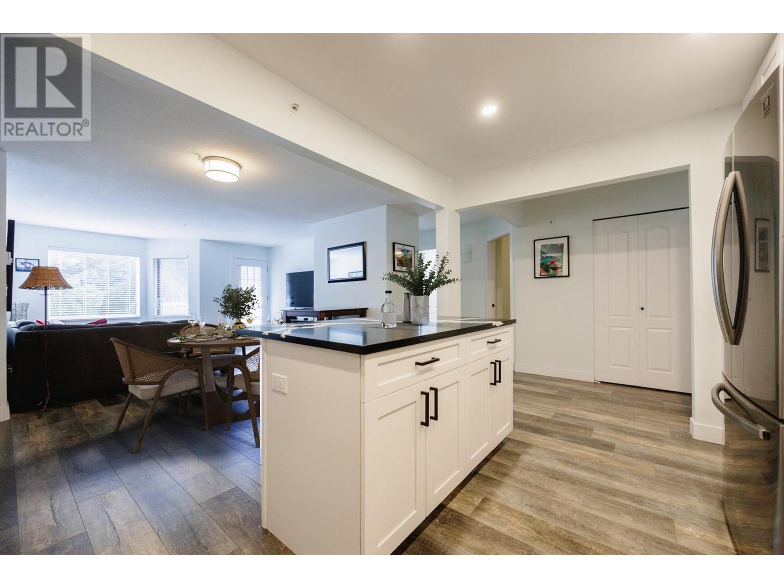 208 19236 Ford Road, Pitt Meadows, British Columbia  V3Y 2K1 - Photo 7 - R2858496