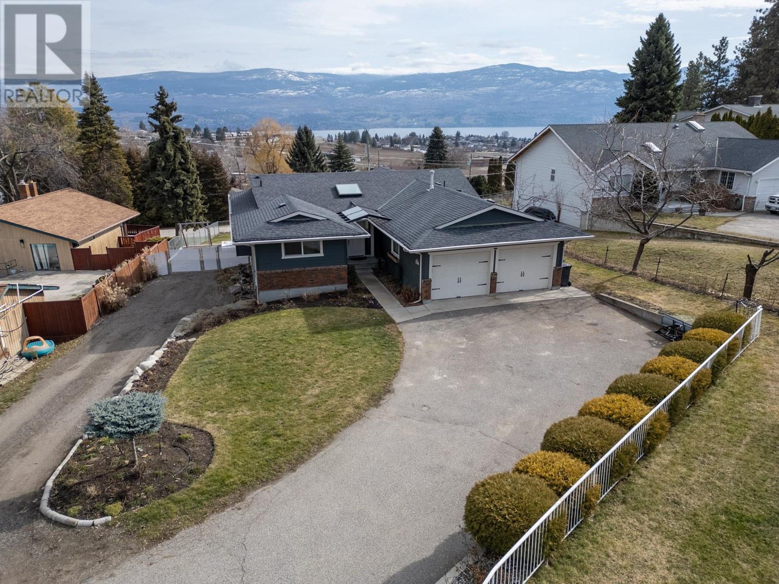 2704 Cordova Way, Lakeview Heights, West Kelowna 