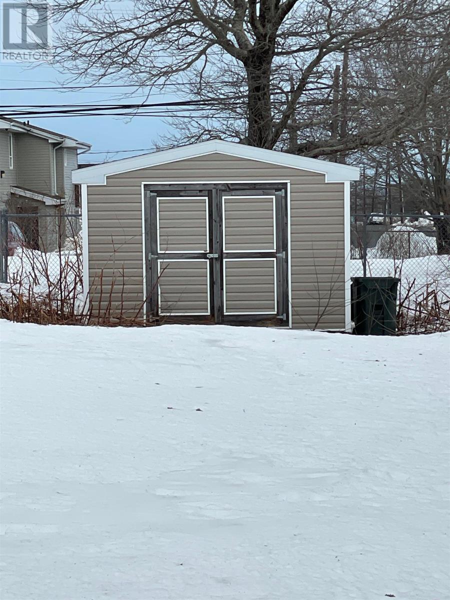 3411 Wood Avenue, New Waterford, Nova Scotia  B1H 1V2 - Photo 4 - 202404489