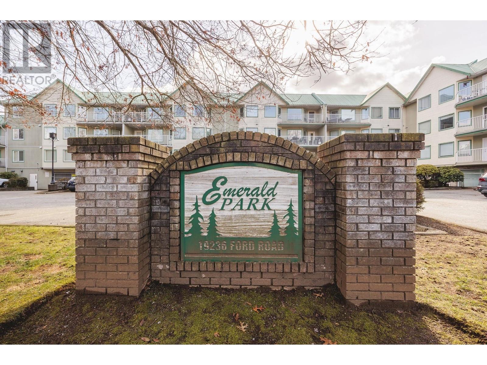 208 19236 Ford Road, Pitt Meadows, British Columbia  V3Y 2K1 - Photo 1 - R2858496
