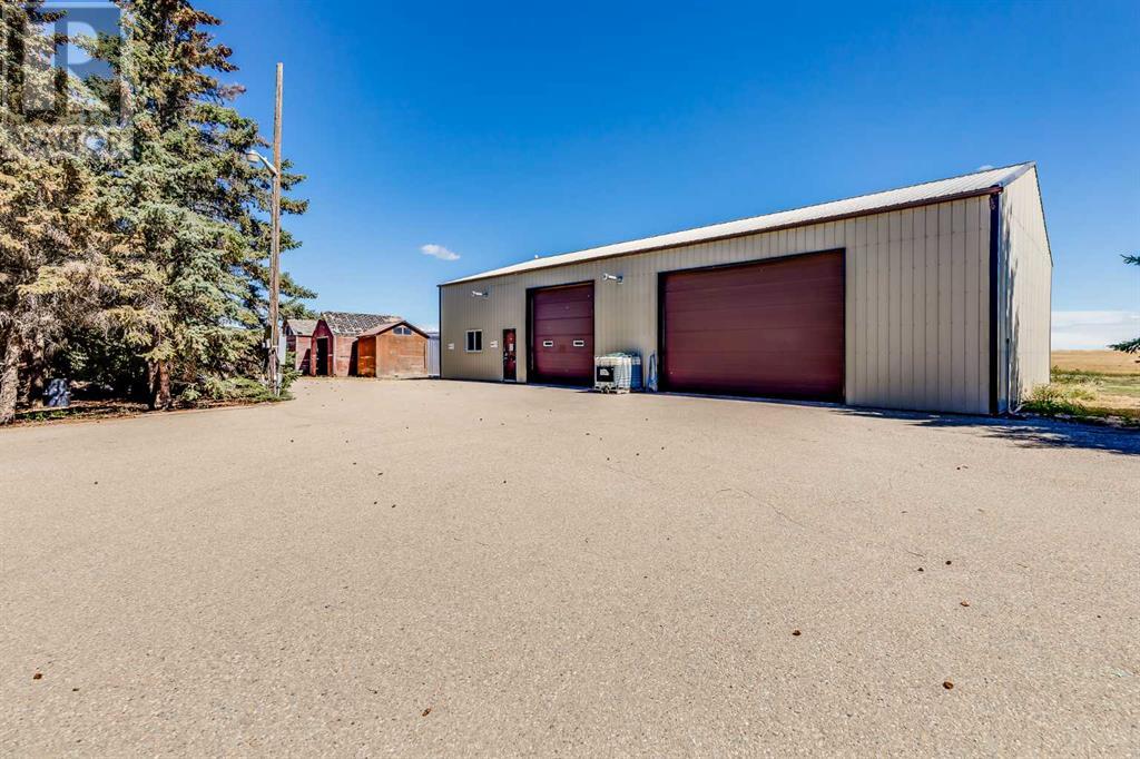 252176 Township Road 280, Rural Rocky View County, Alberta  T0M 0G0 - Photo 3 - A2098466