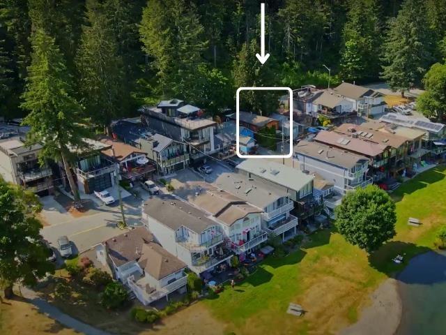 204 Lakeshore Drive, Cultus Lake, British Columbia  V2R 5A1 - Photo 3 - R2858881