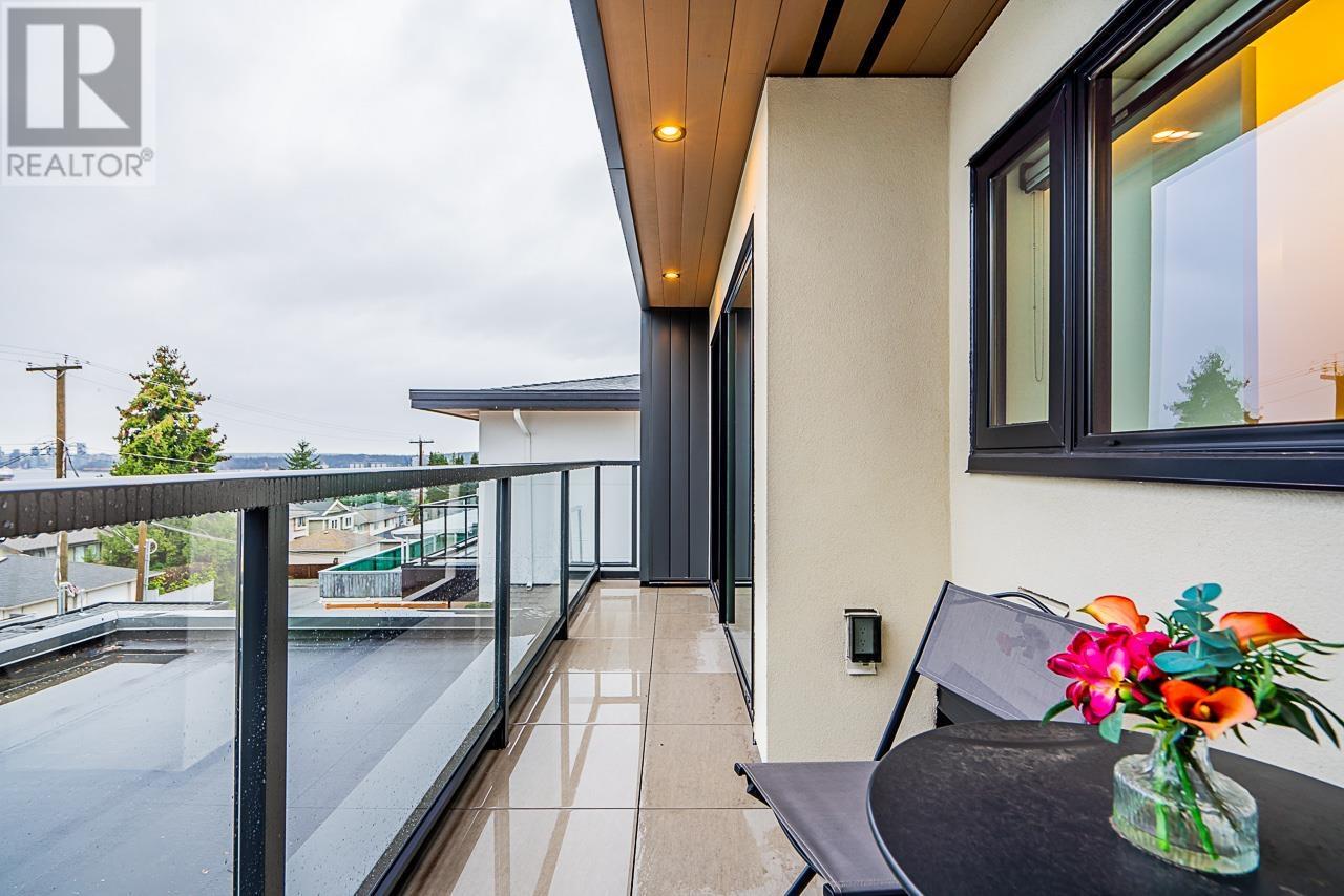 425 W Keith Road, North Vancouver, British Columbia  V7M 1M2 - Photo 17 - R2858896