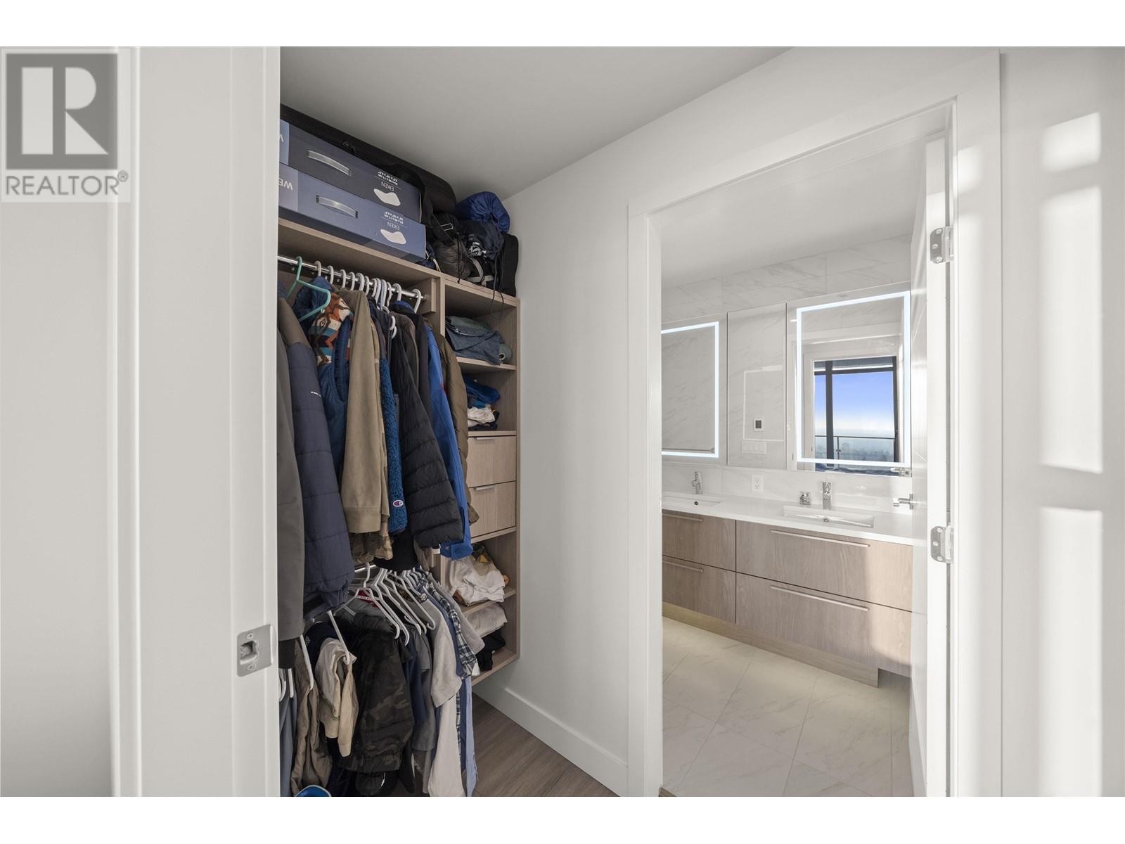 2403 6398 Silver Avenue, Burnaby, British Columbia  V5H 0K7 - Photo 12 - R2858897