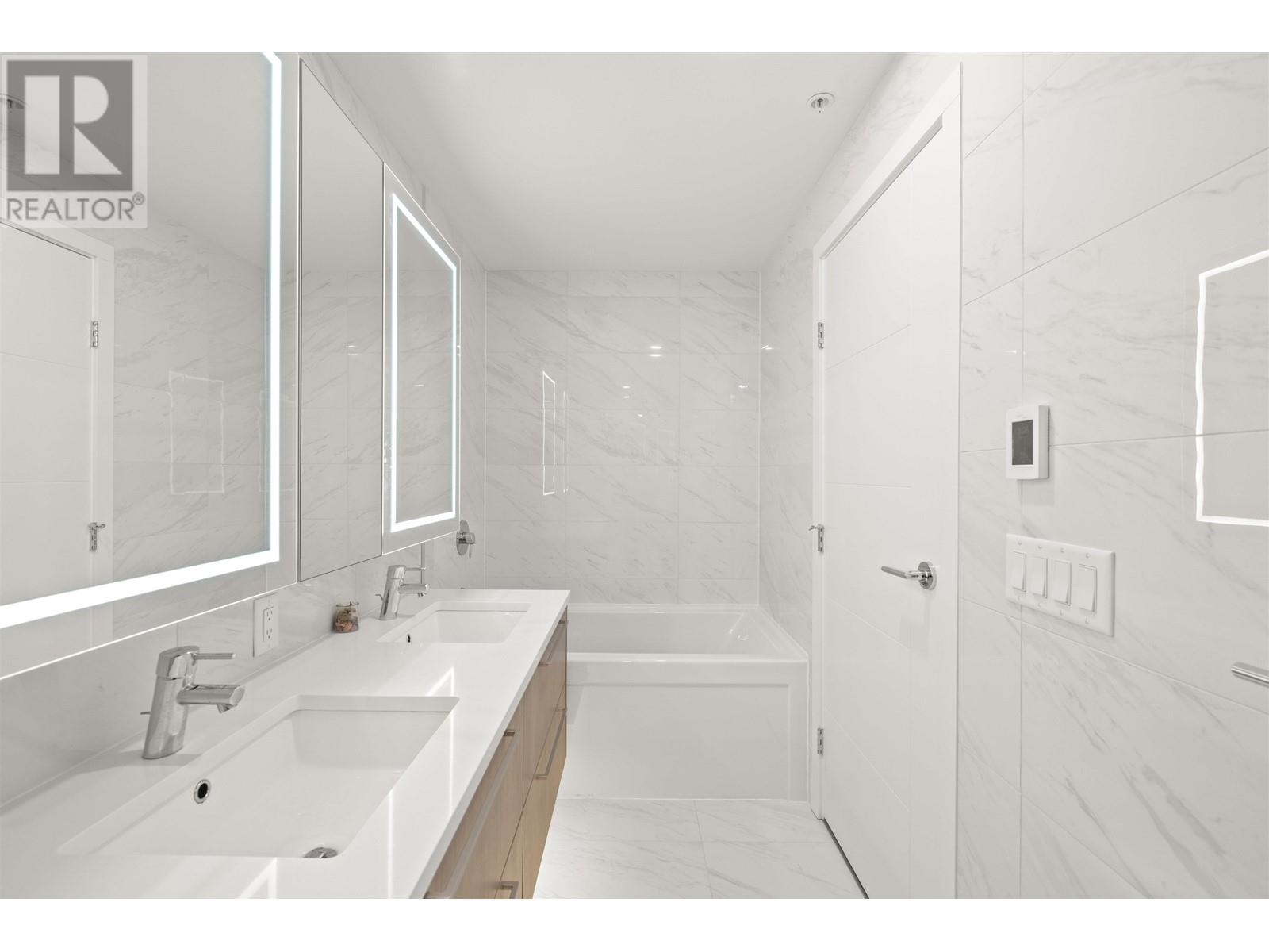 2403 6398 Silver Avenue, Burnaby, British Columbia  V5H 0K7 - Photo 16 - R2858897