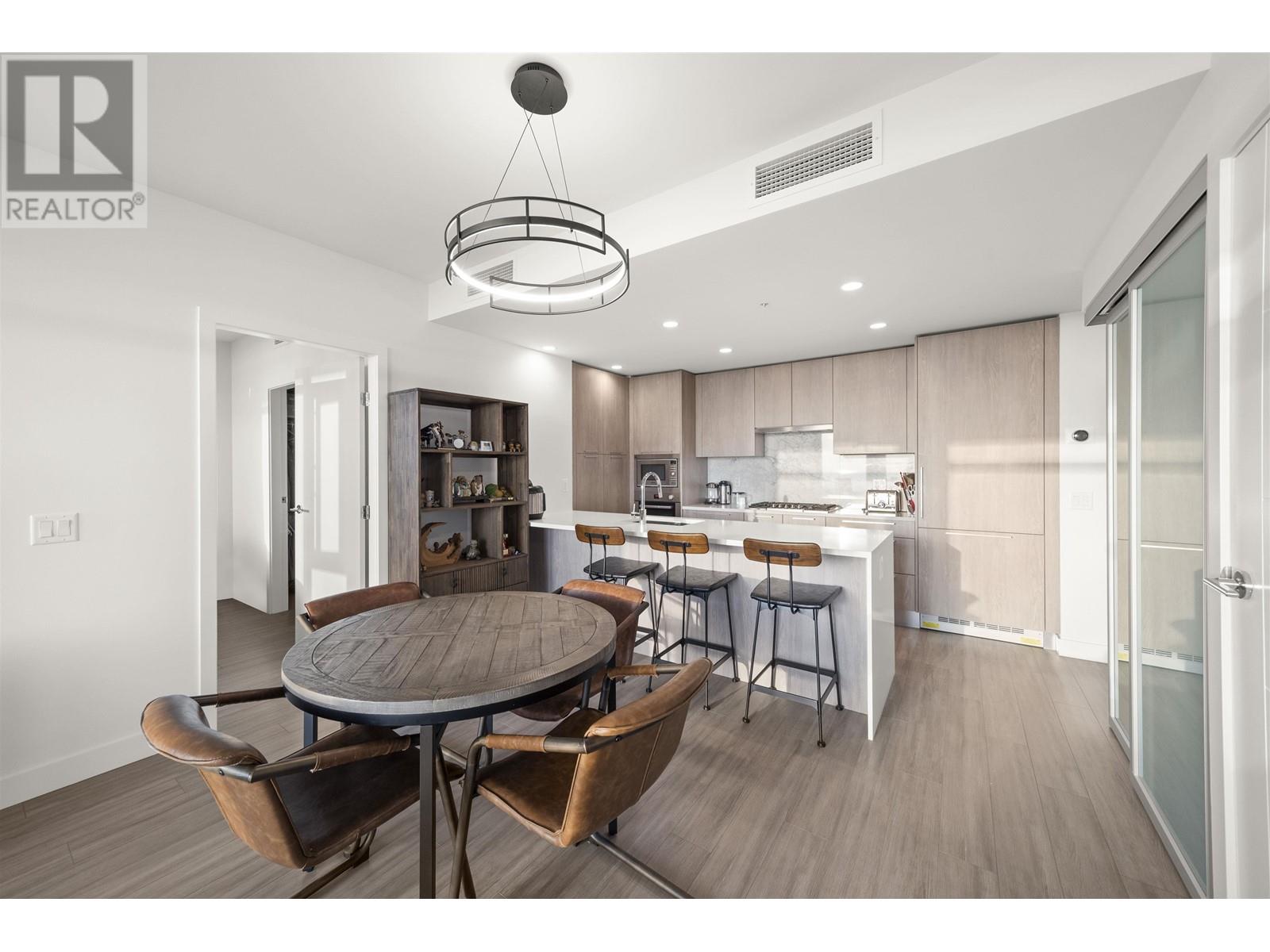 2403 6398 Silver Avenue, Burnaby, British Columbia  V5H 0K7 - Photo 5 - R2858897