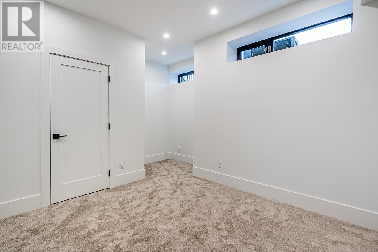 423 W Keith Road, North Vancouver, British Columbia  V7M 1M2 - Photo 18 - R2858899