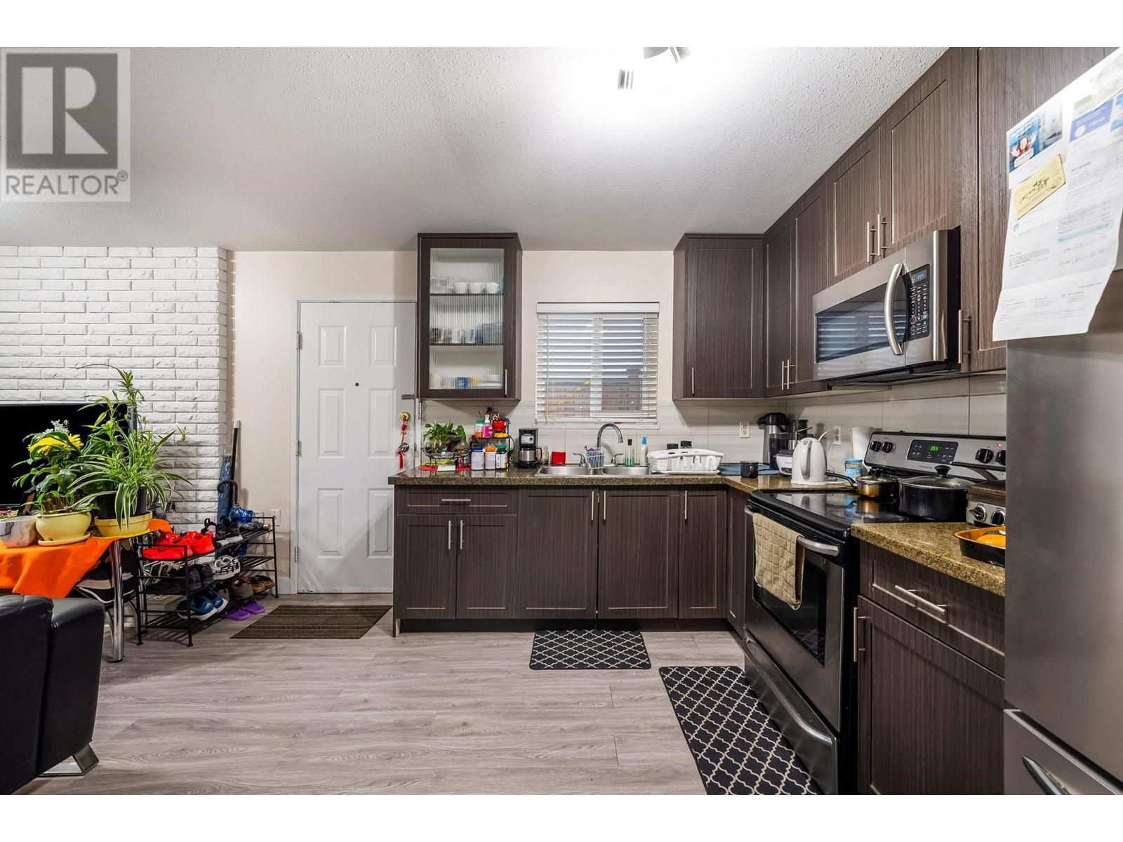 5065 Chambers Street, Vancouver, British Columbia  V5R 3L8 - Photo 12 - R2858872