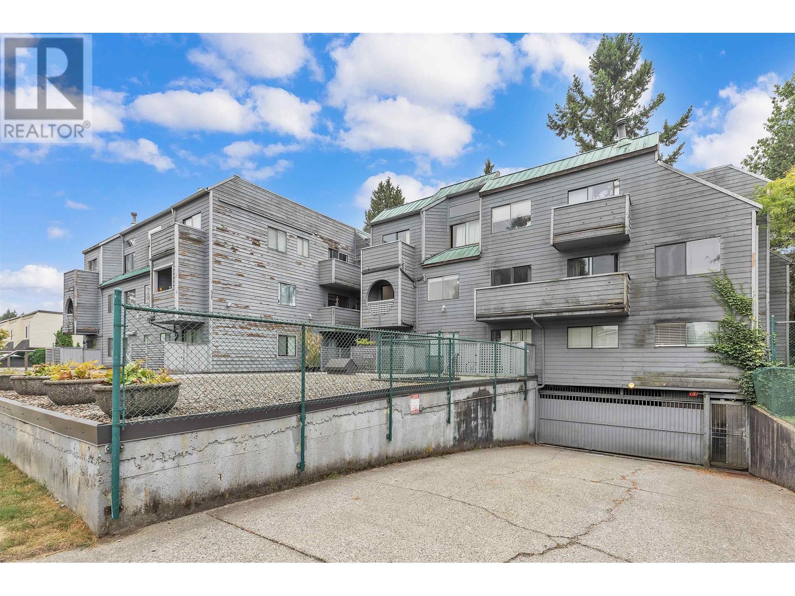 201 1948 Coquitlam Avenue, Port Coquitlam, British Columbia  V3B 1J3 - Photo 2 - R2858451