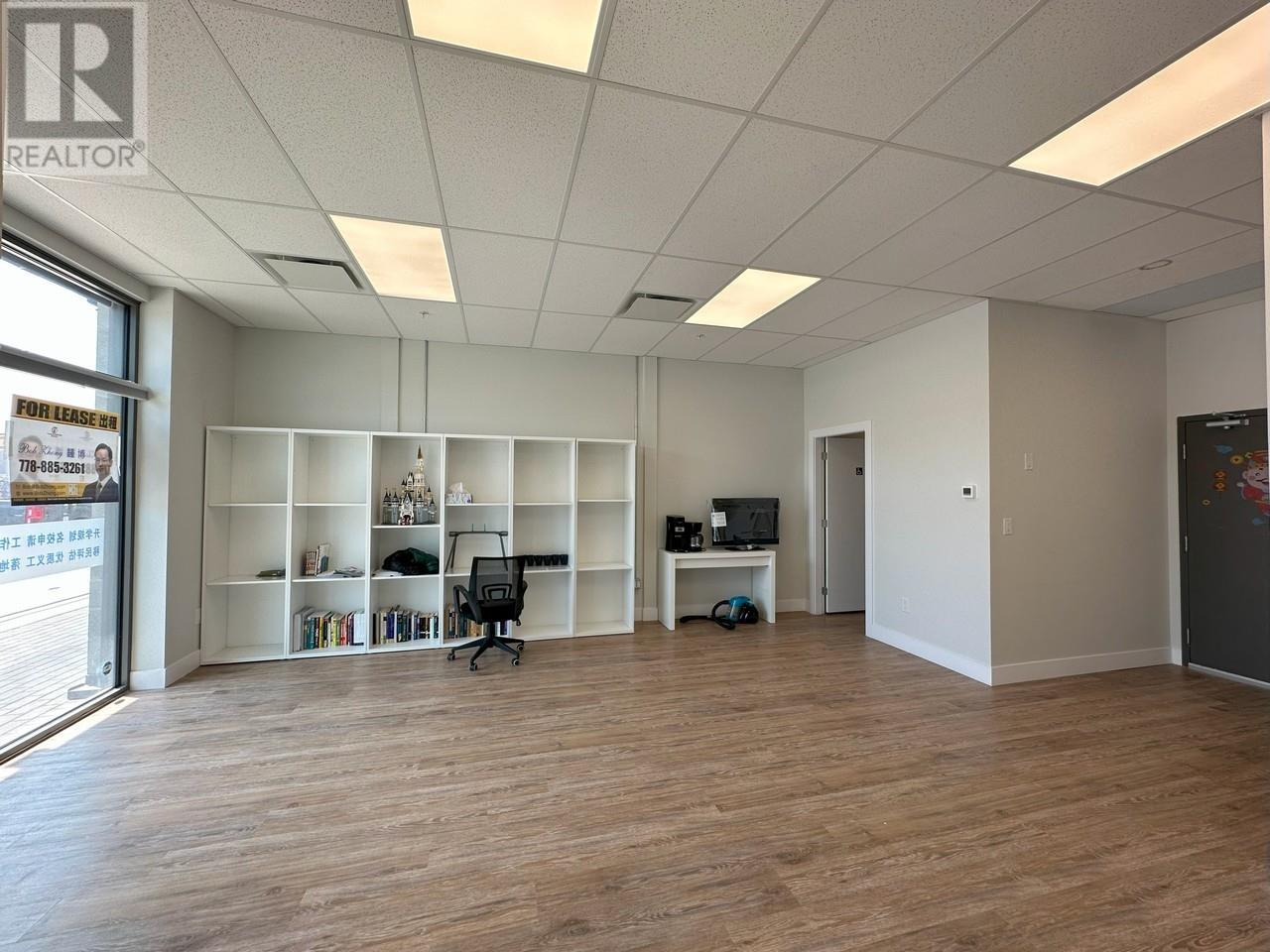 Listing Picture 7 of 12 : 5377 LANE STREET, Burnaby / 本拿比 - 魯藝地產 Yvonne Lu Group - MLS Medallion Club Member