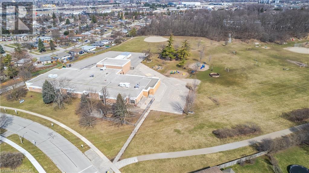 581 Strasburg Road, Kitchener, Ontario  N2E 1P2 - Photo 8 - 40538705