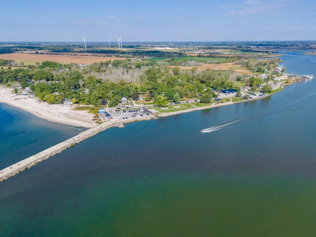 2 Dover Street, Dunnville, Ontario  N1A 2W6 - Photo 1 - H4187811