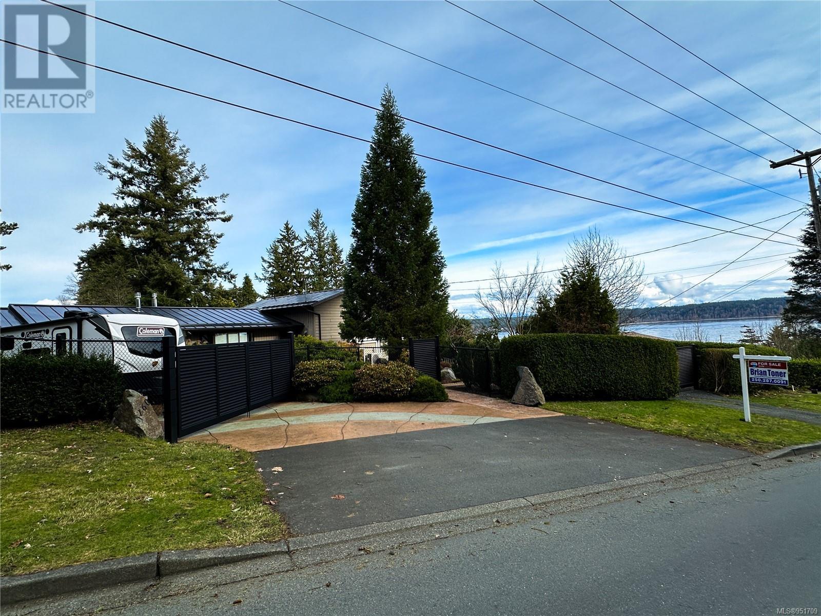 160 5th Ave, campbell river, British Columbia