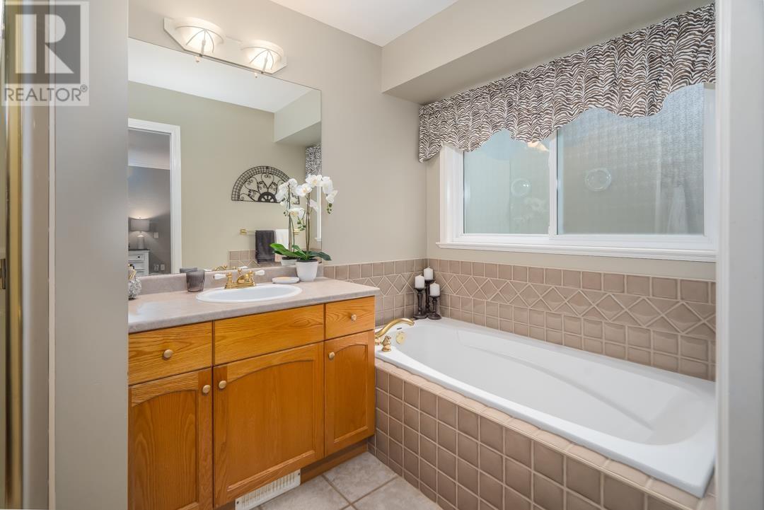 25345 Hilland Avenue, Maple Ridge, British Columbia  V4R 1G3 - Photo 23 - R2859001