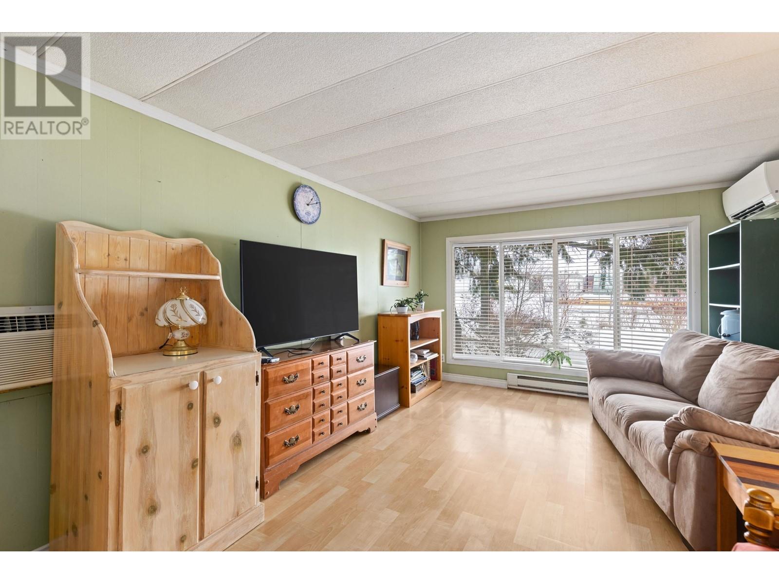 8 7370 Highway 99, Pemberton, British Columbia  V0N 2L1 - Photo 2 - R2859033
