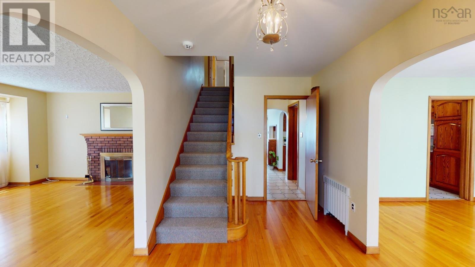 61 Patterson Street, Pictou, Nova Scotia  B0K 1H0 - Photo 2 - 202404516
