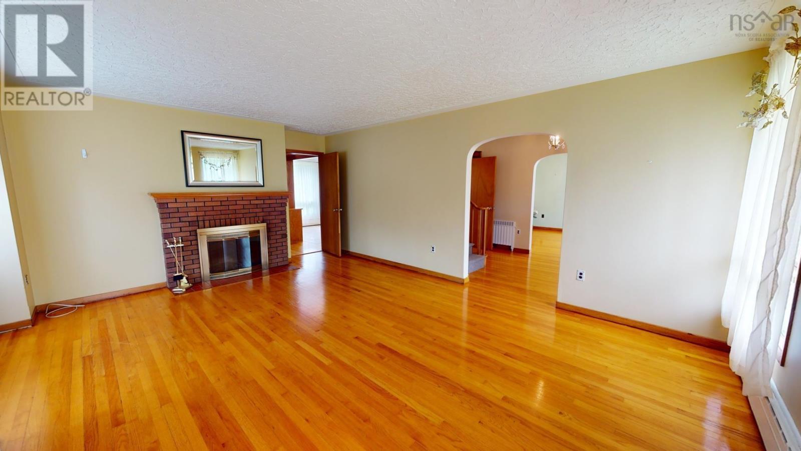 61 Patterson Street, Pictou, Nova Scotia  B0K 1H0 - Photo 4 - 202404516