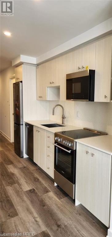 15 Wellington Street S Unit# 1705, Kitchener, Ontario  N2G 1C7 - Photo 2 - 40552144
