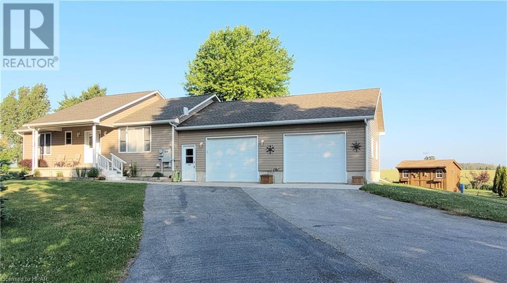 84141 London Road, North Huron, Ontario  N0M 1H0 - Photo 1 - 40553841