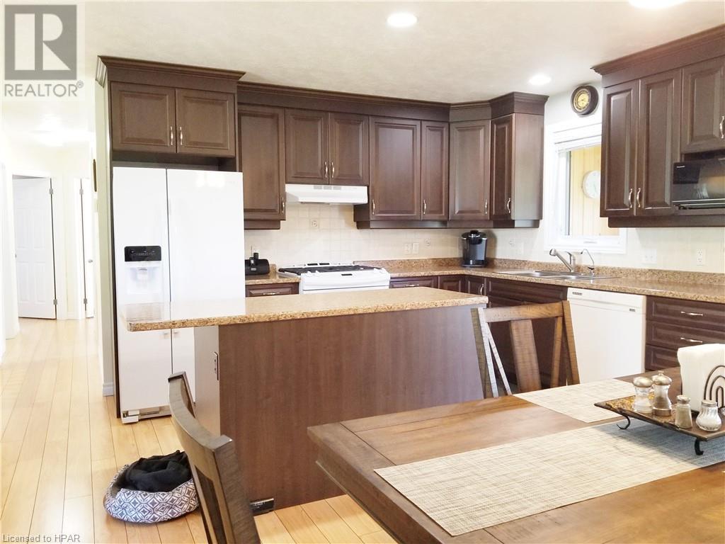 84141 London Road, North Huron, Ontario  N0M 1H0 - Photo 7 - 40553841