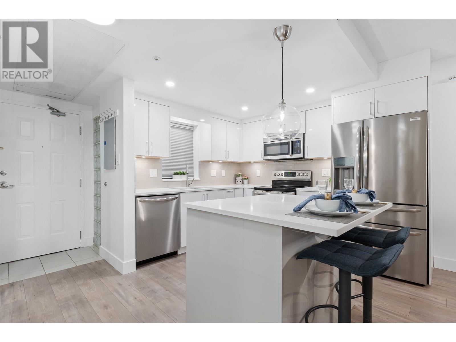 312 555 Abbott Street Street, Vancouver, British Columbia  V6B 6B8 - Photo 14 - R2859121