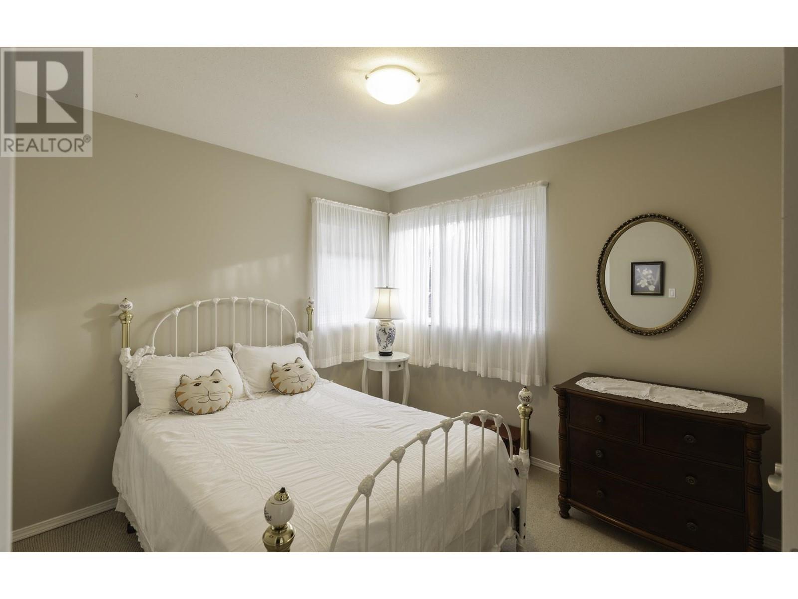 729 Hillcrest Road, Gibsons, British Columbia  V0N 1V9 - Photo 14 - R2859050