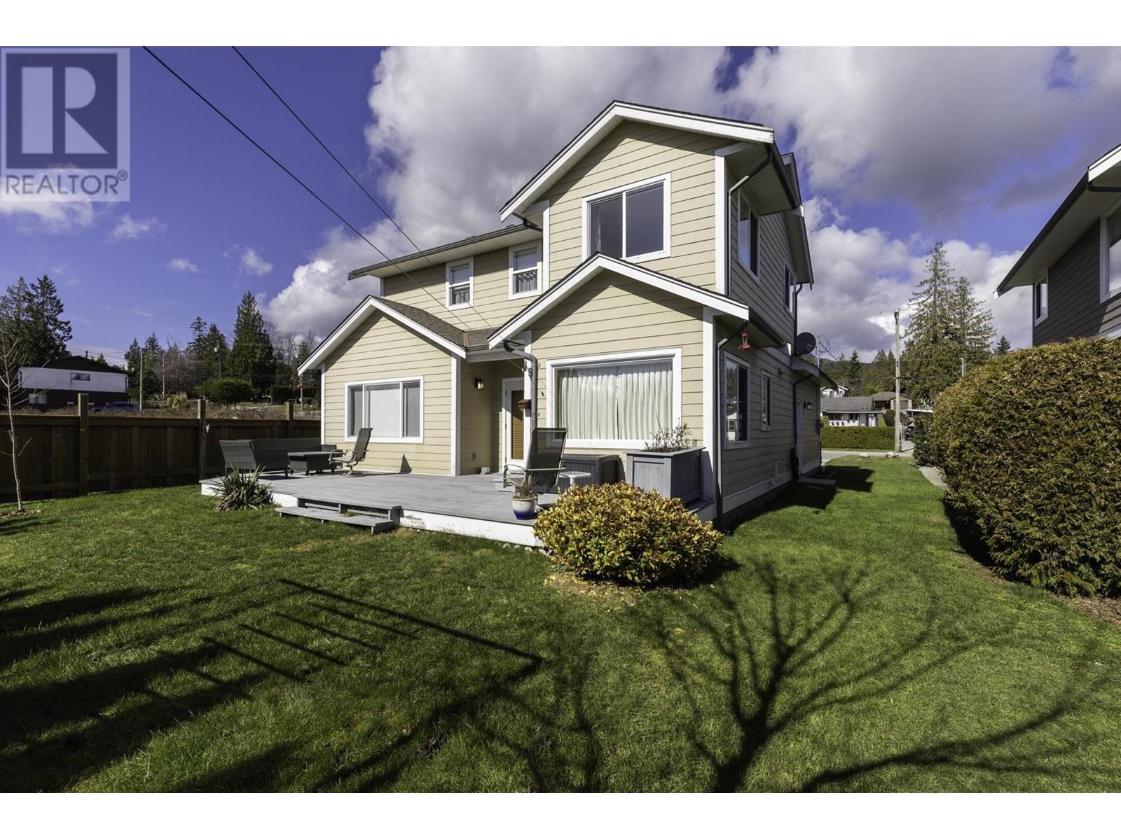 729 Hillcrest Road, Gibsons, British Columbia  V0N 1V9 - Photo 24 - R2859050