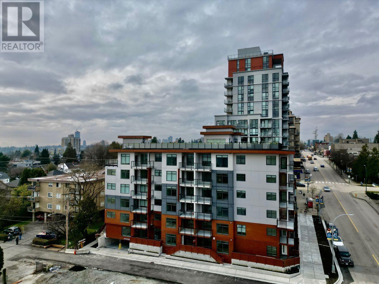 203 232 Sixth Street, New Westminster, British Columbia  V3L 3A4 - Photo 2 - R2858728