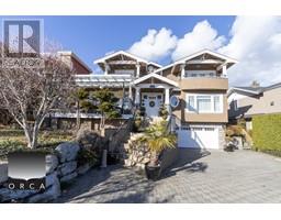2531 MATHERS AVENUE, west vancouver, British Columbia
