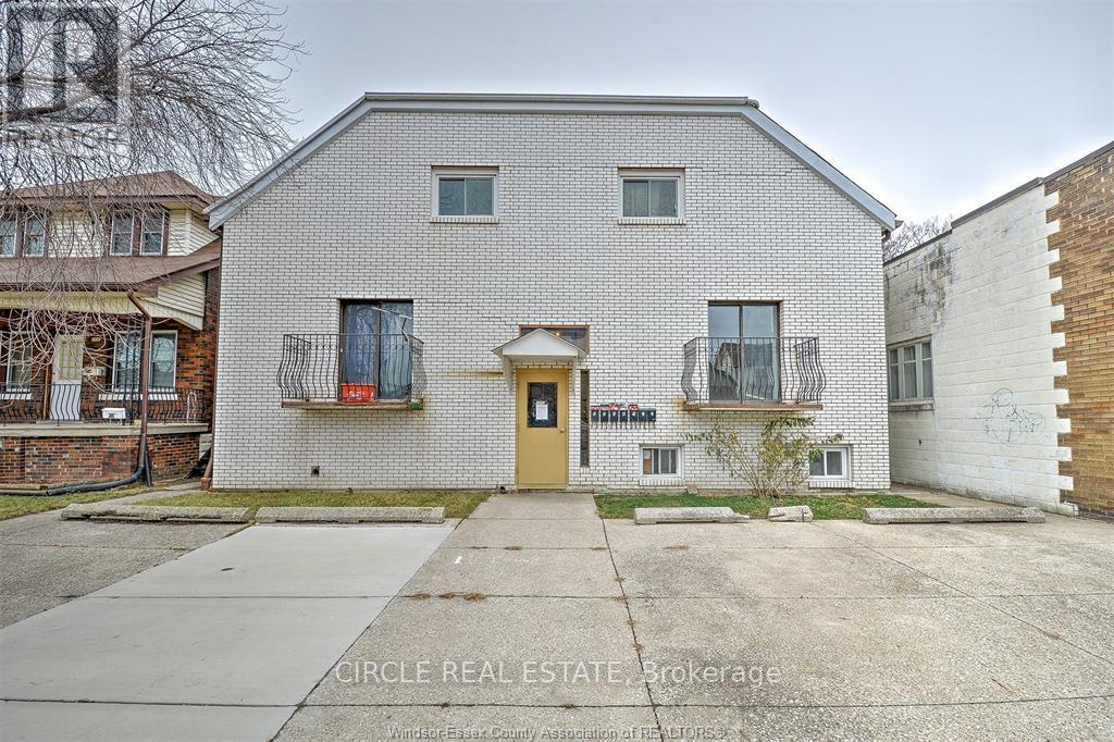 1042 Langlois Ave, Windsor, Ontario  N9A 2H5 - Photo 2 - X8139810