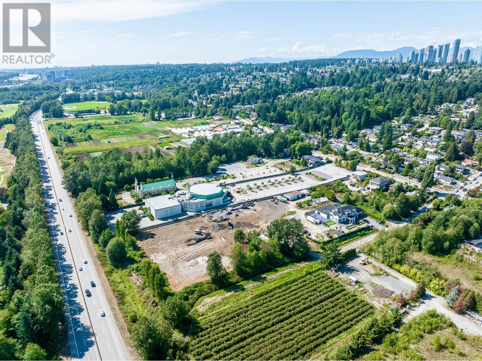 Listing Picture 16 of 23 : 8755 ROYAL OAK AVENUE, Burnaby / 本拿比 - 魯藝地產 Yvonne Lu Group - MLS Medallion Club Member