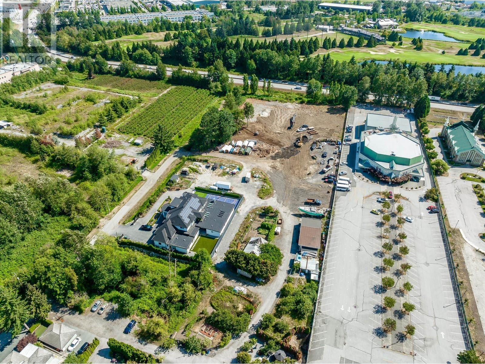 Listing Picture 6 of 23 : 8755 ROYAL OAK AVENUE, Burnaby / 本拿比 - 魯藝地產 Yvonne Lu Group - MLS Medallion Club Member