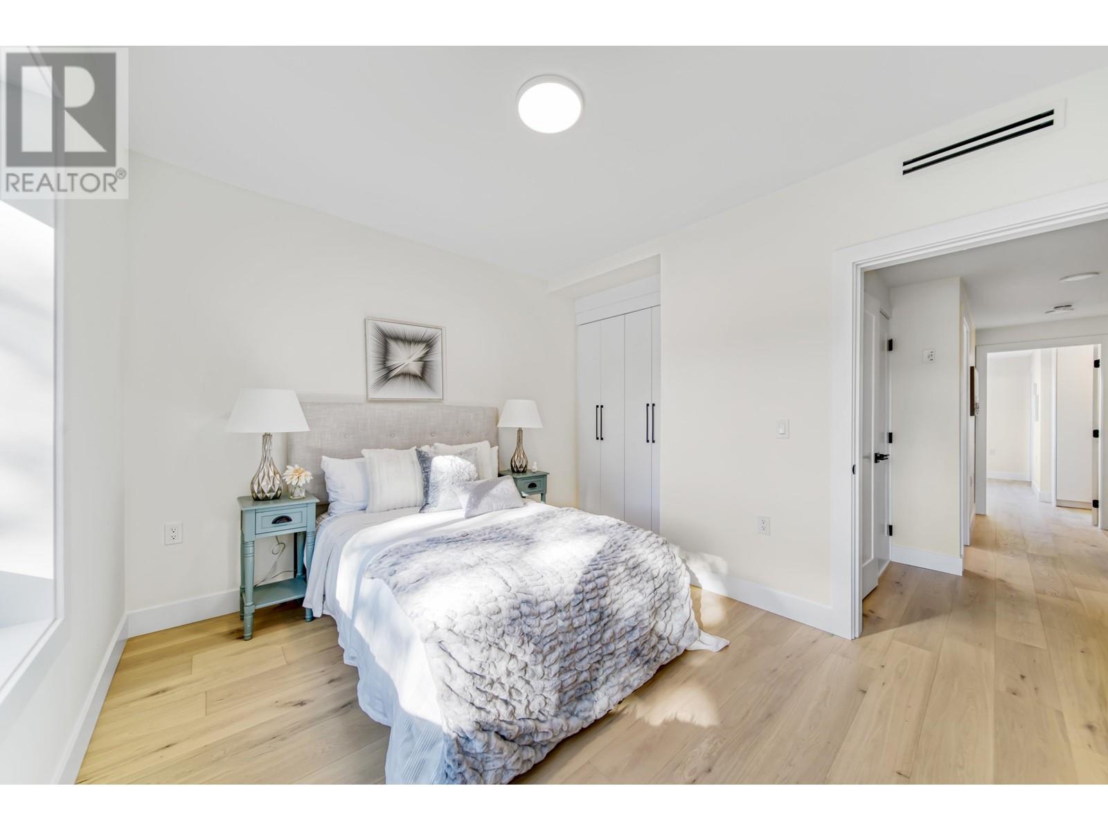 2 2537 E 20th Avenue, Vancouver, British Columbia  V5M 2T5 - Photo 12 - R2859189