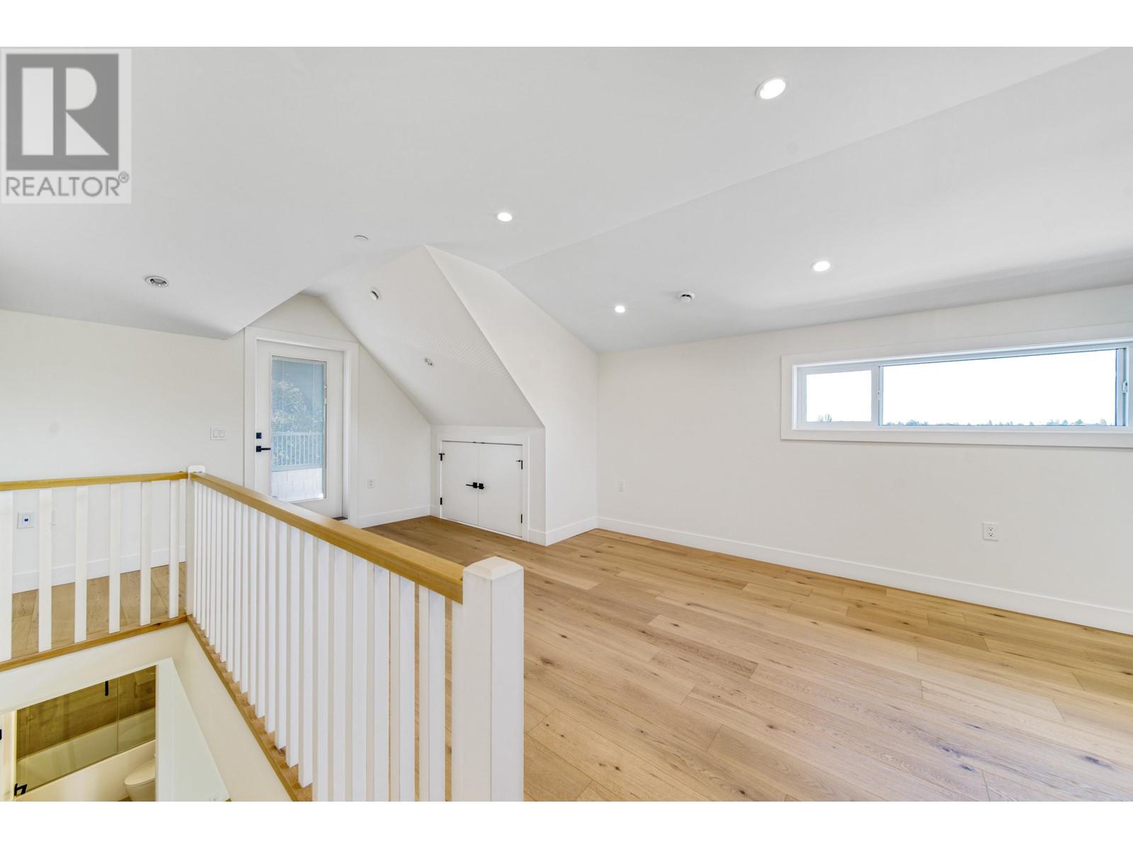 2 2537 E 20th Avenue, Vancouver, British Columbia  V5M 2T5 - Photo 7 - R2859189