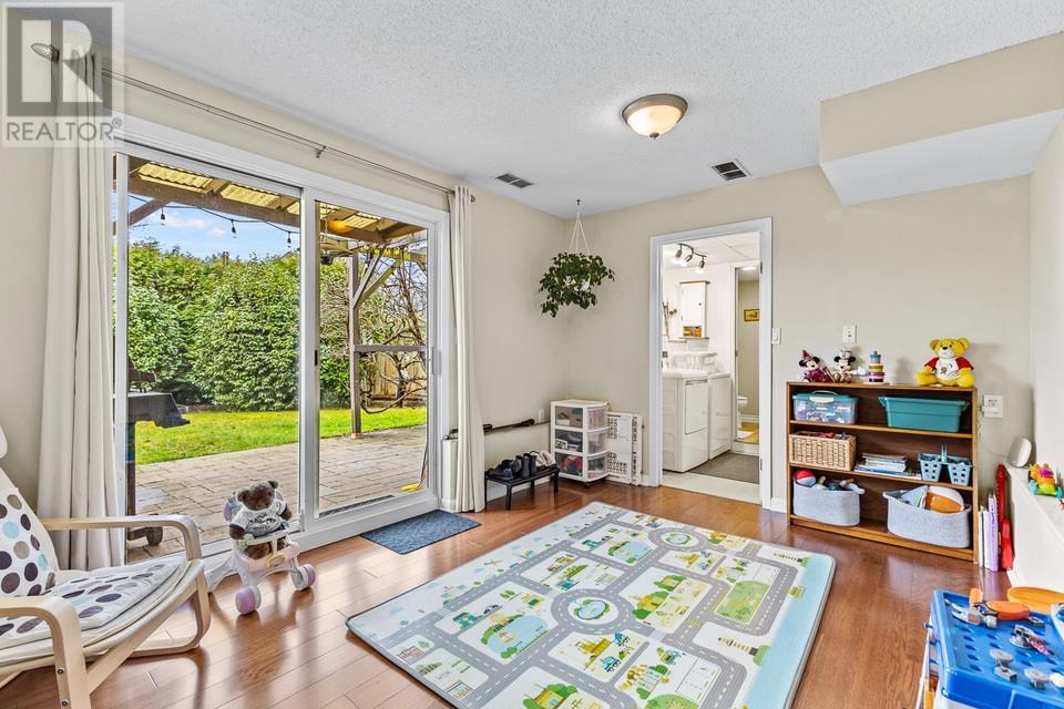 19780 S Wildwood Crescent, Pitt Meadows, British Columbia  V3Y 1N1 - Photo 17 - R2858995