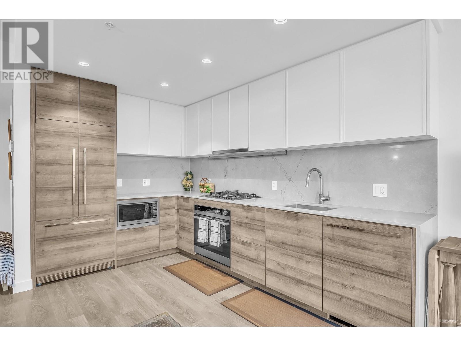 1403 1045 Austin Avenue, Coquitlam, British Columbia  V3K 0G9 - Photo 2 - R2858951