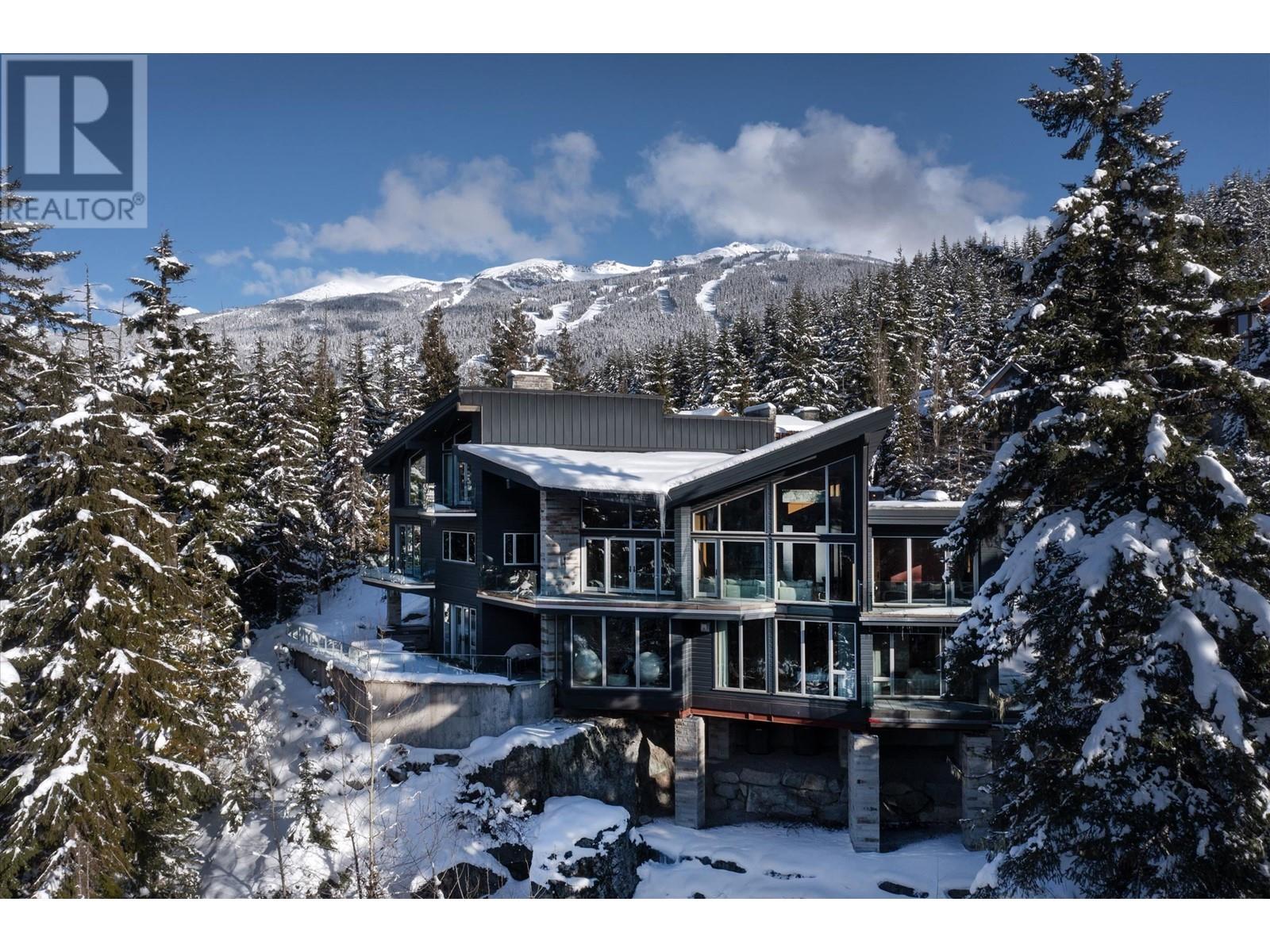 3855 Sunridge Court, Whistler, British Columbia  V8E 0W1 - Photo 21 - R2859260