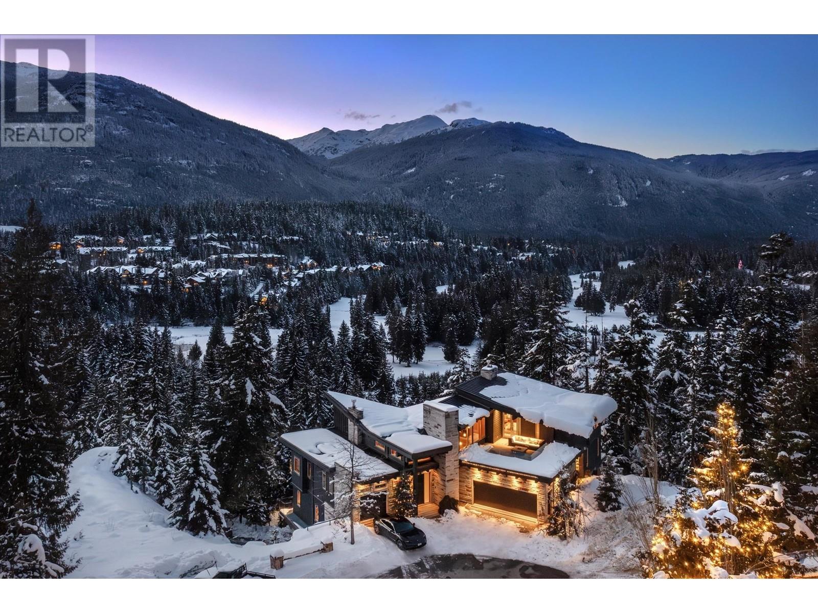 3855 Sunridge Court, Whistler, British Columbia  V8E 0W1 - Photo 25 - R2859260